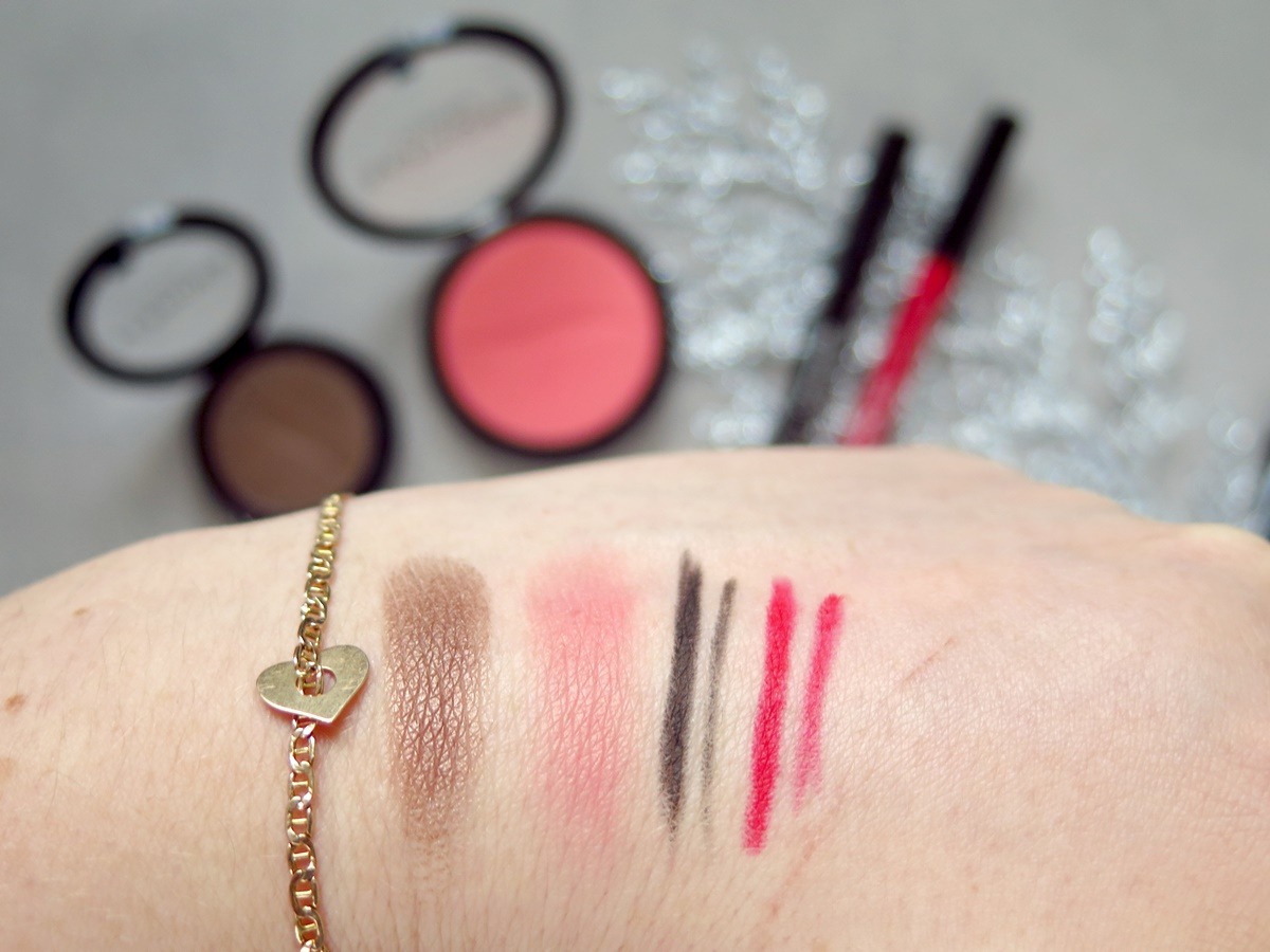 Sephora collection kosmetyki swatch kolor cień tiramisu, róż sweet on you, czarna kredka, czerwona konturówka