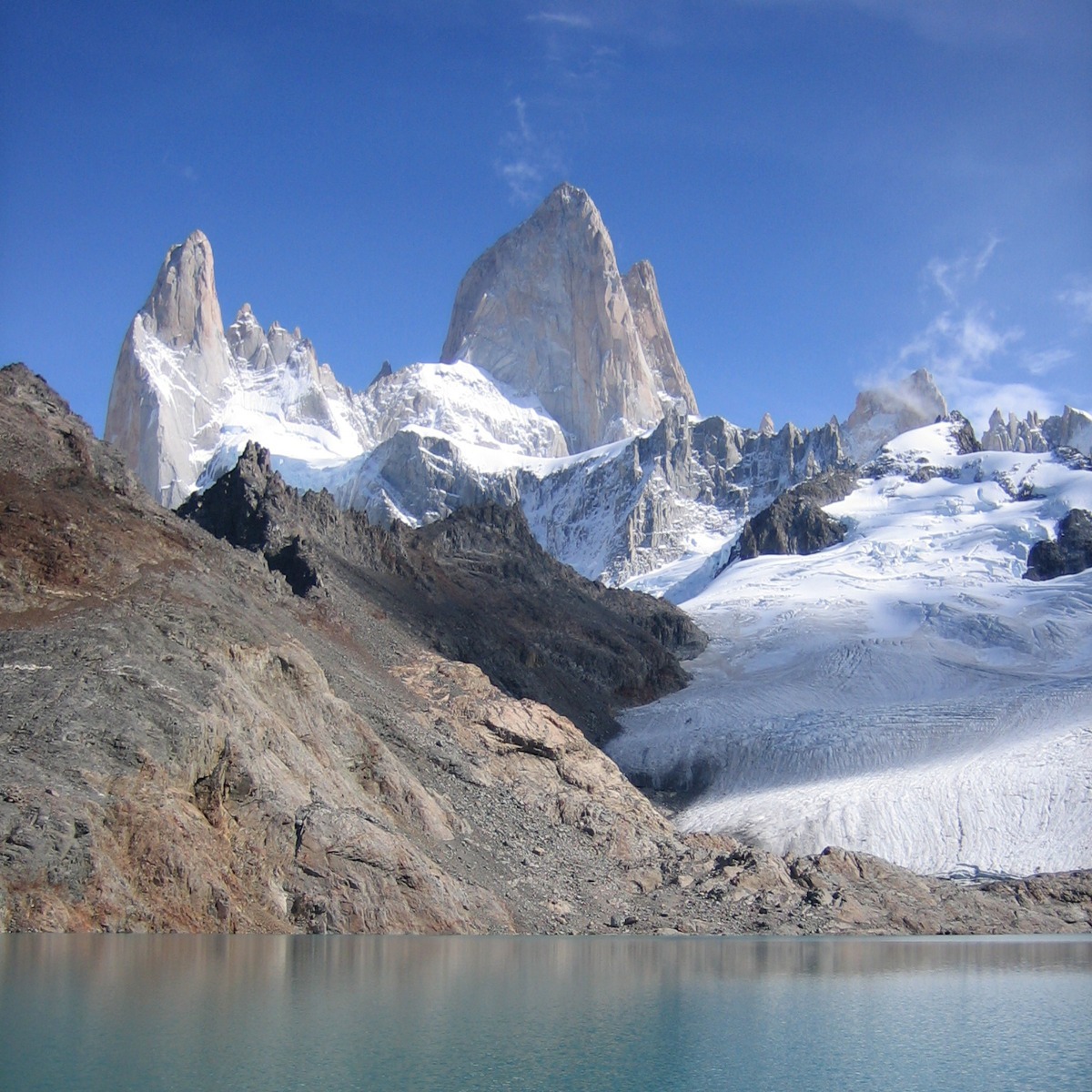 Cerro Torre, skalna iglica w Patagonii 