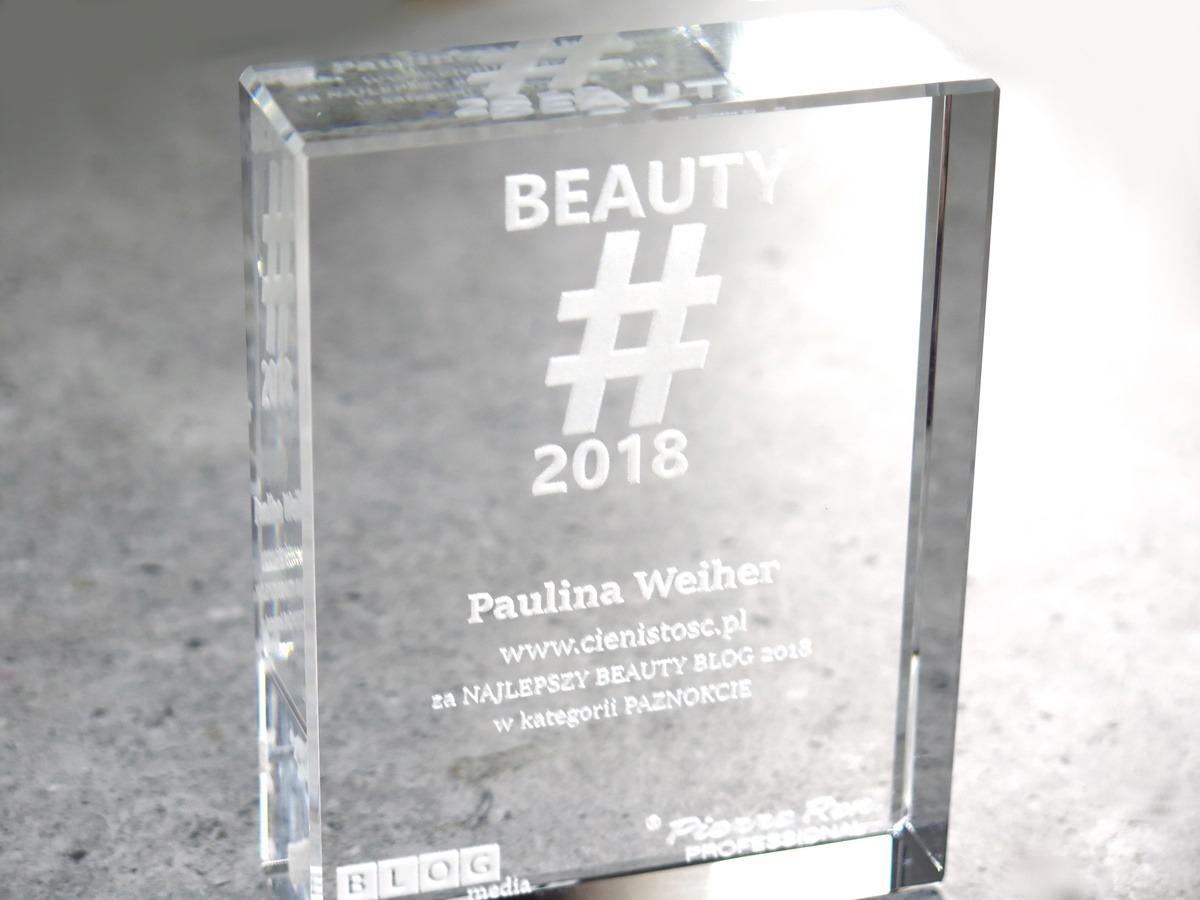 nagroda beauty # 2018 za najlepszy blog beauty w kategorii paznokcie na konferencji MEET BEAUTY 