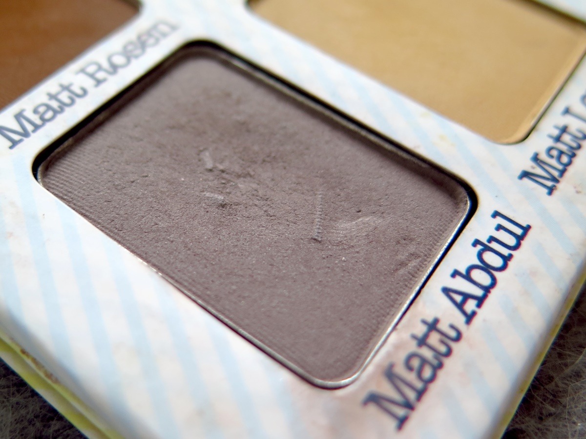 szary cień thebalm meet matte nude matt abdul